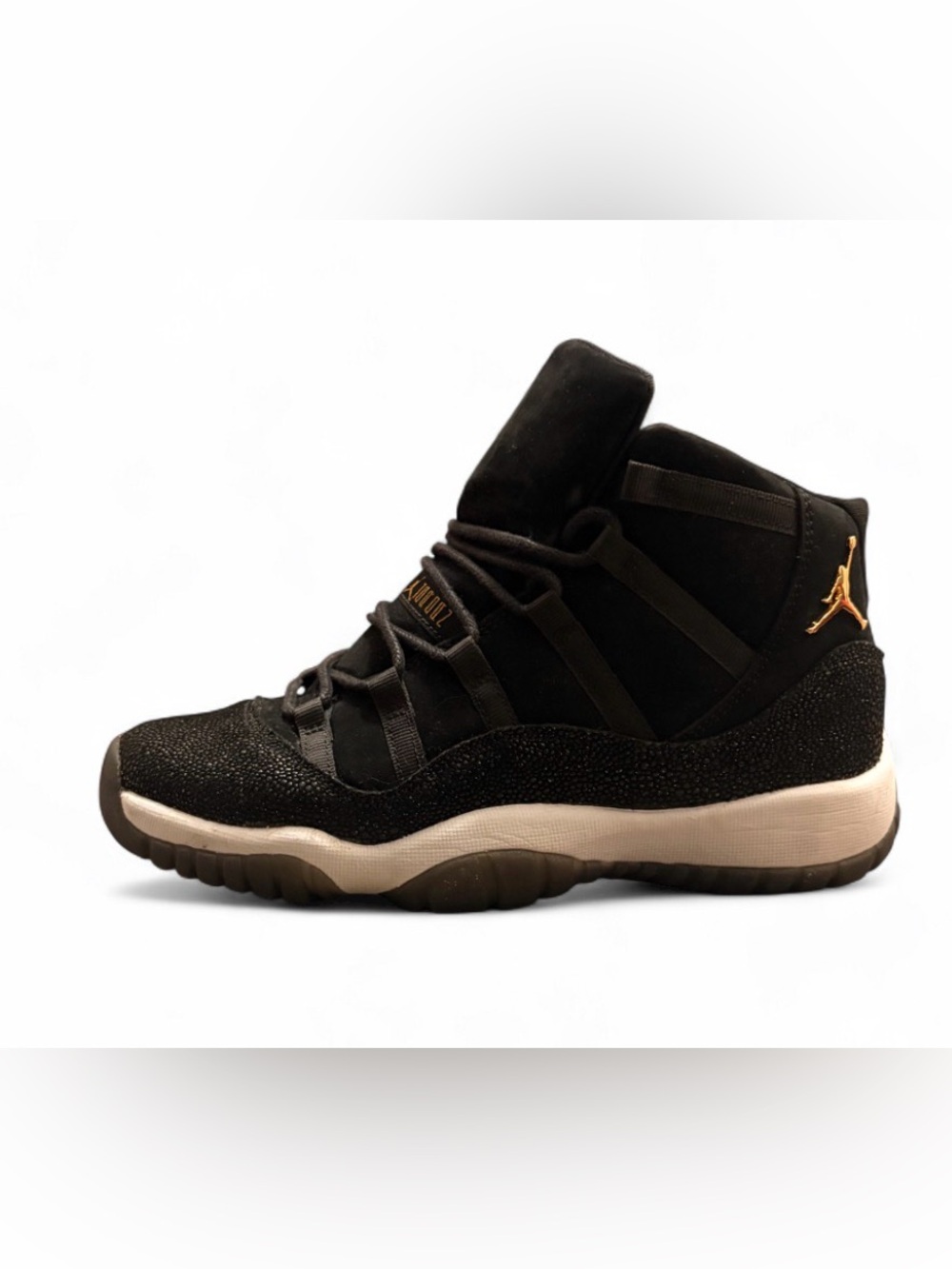 Jordan 11 Retro
Heiress Black Stingray